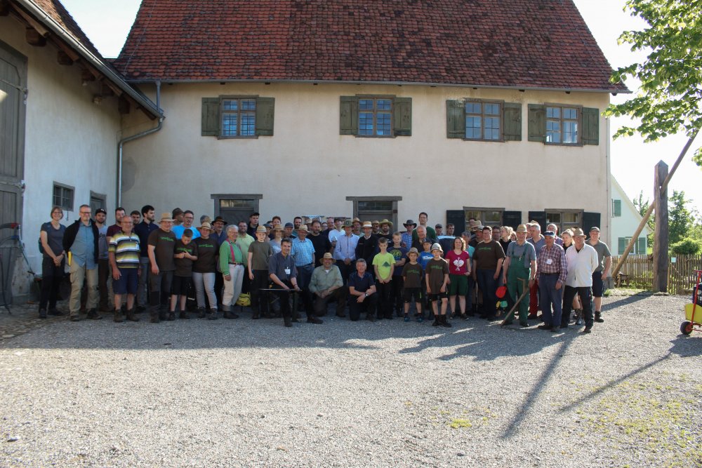 Sensenmähkurs 2022 Gruppenfoto